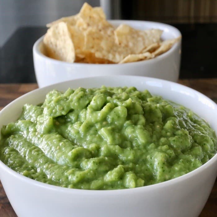 Ají de Aguacate Recipe (Colombian Spicy Avocado Sauce)