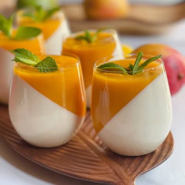 Layered mango custard